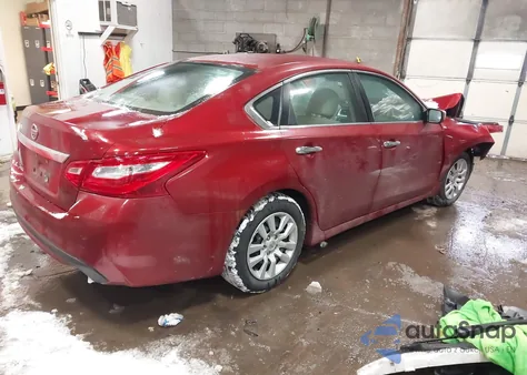 2016 Nissan Altima 2.5/2.5 S/2.5 Sl/2.5 Sr/2.5 Sv z USA, uszkodzony, nr VIN 1N4AL3AP4GN308994